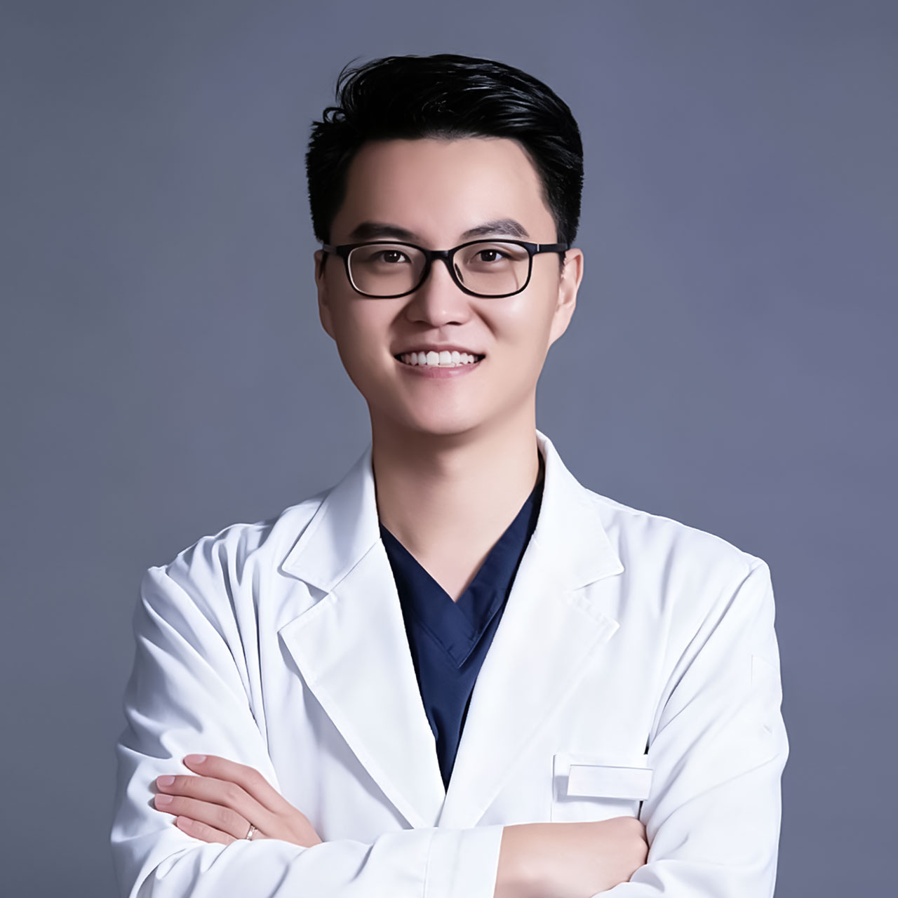 Profesor de Dermatología | Médico Jefe y Experto Nacional en Evaluación de Seguridad de Biomateriales